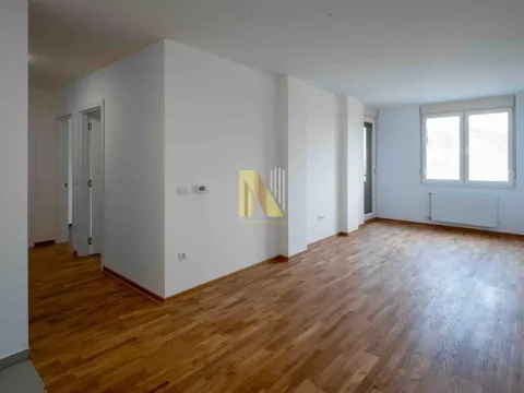 Sale, four bedroom apartment, 92m², Telep, Novi Sad Sve Podlokacije - image 1