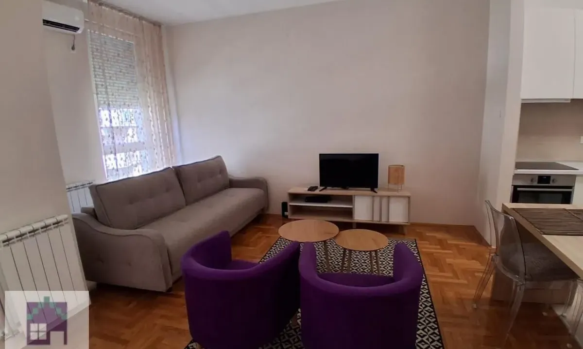 Rent, studio apartment, 33m², Centar, Novi Sad