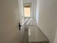 Izdavanje, trosoban stan, 84m², Centar, Novi Sad - image 8