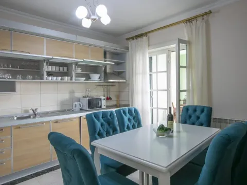 Sale, three bedroom apartment, 90m², Sveti Stefan, Budva - image 6