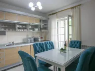 Sale, three bedroom apartment, 90m², Sveti Stefan, Budva - image 6