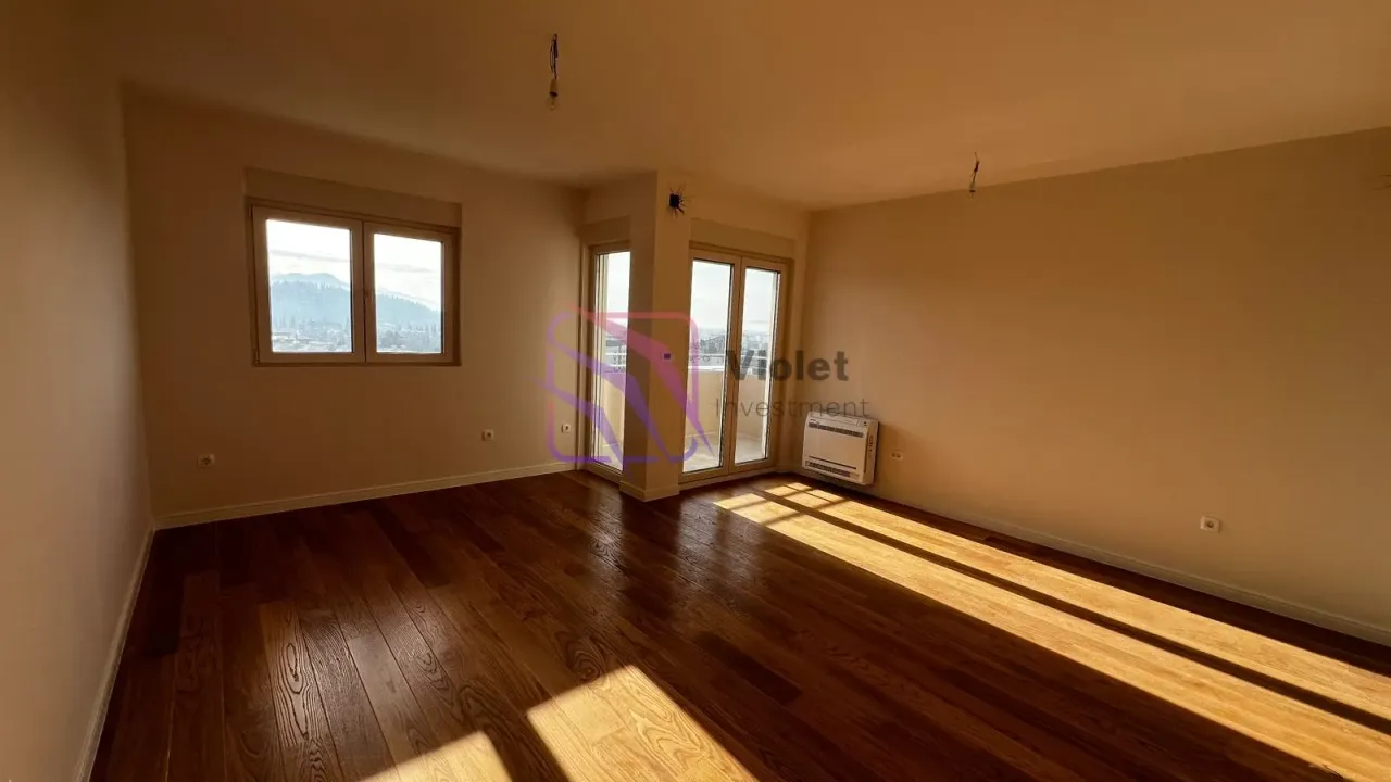 Prodaja, dvosoban stan, 71m², Central Point, Podgorica