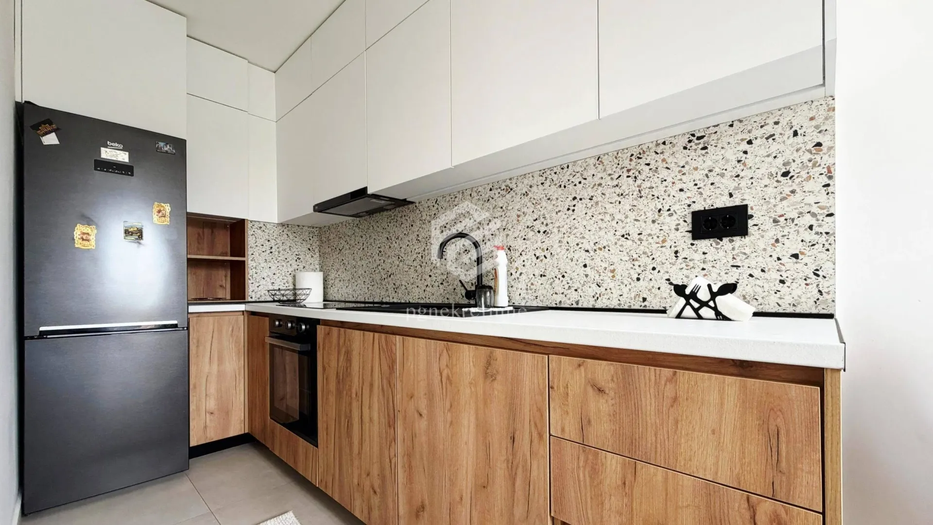 Rent, two bedroom apartment, 65m², Autobuska stanica, Podgorica