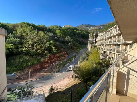 Sale, one bedroom apartment, 52m², Pržno, Budva - image 11