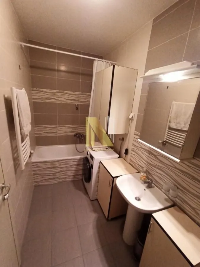 Izdavanje, dvosoban stan, 50m², Sajmište, Novi Sad