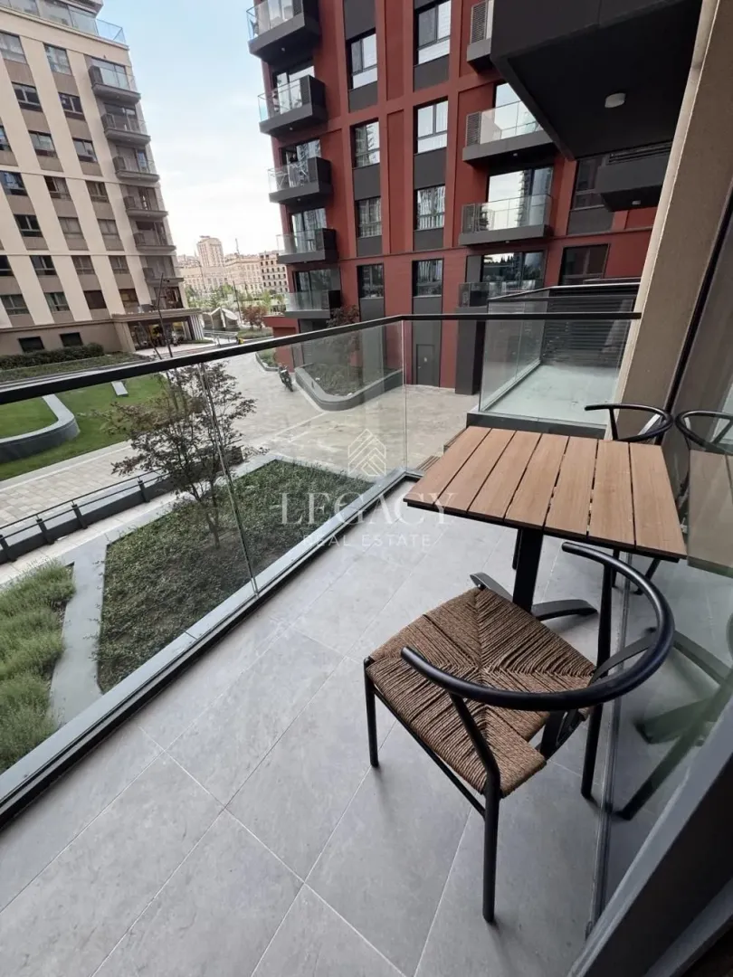 Izdavanje, dvosoban stan, 52m², Savski Venac, Beograd