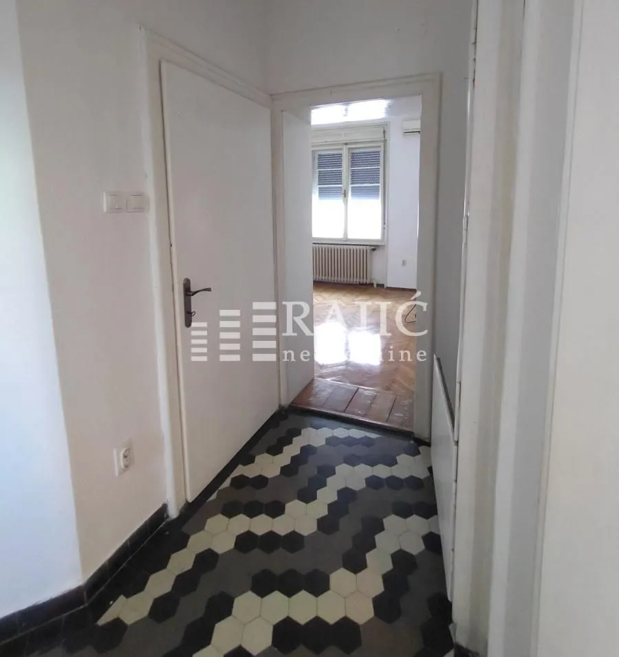 Rent, office space, 100m², Profesorska Kolonija, Palilula Sve Podlokacije