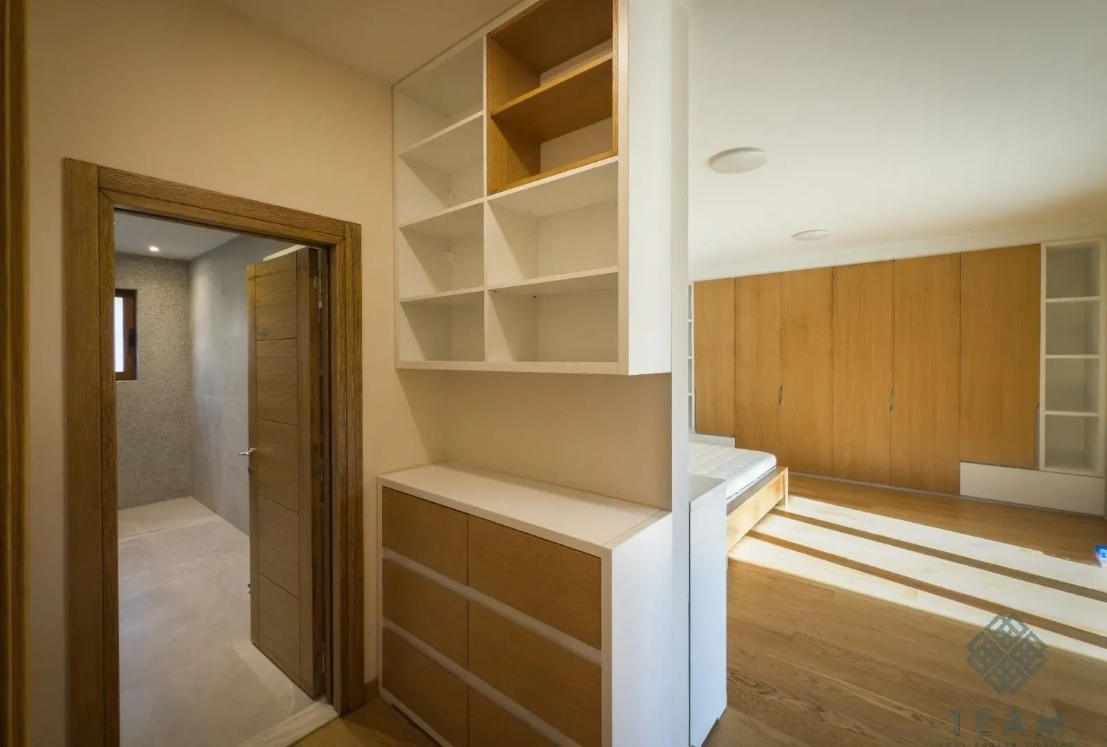 Prodaja, kuća, 330m², Centar, Kolašin