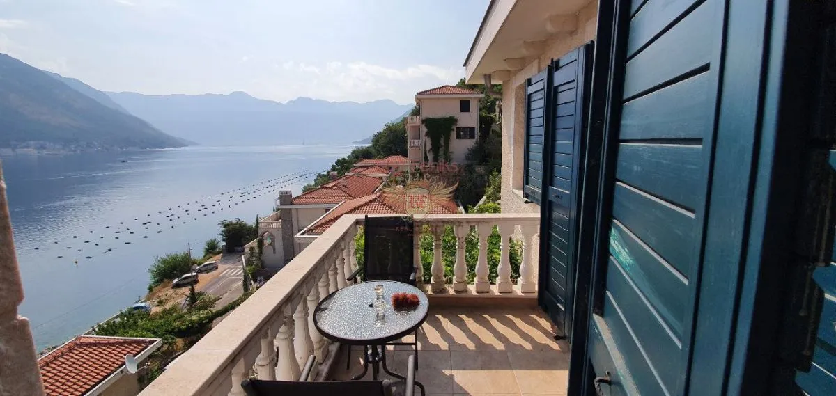 Prodaja, dvosoban stan, 59m², Kotor, Crna Gora