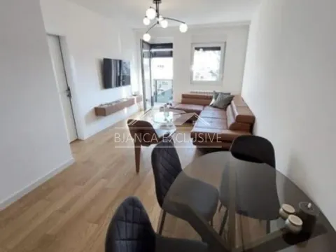 Sale, three bedroom apartment, 63m², Neimar, Vračar Sve Podlokacije - image 6