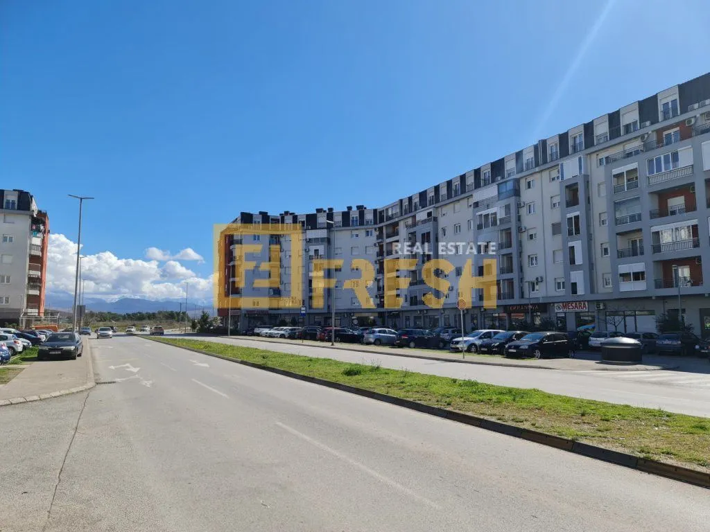 Izdavanje, jednosoban stan, 45m², Stari Aerodrom, Podgorica