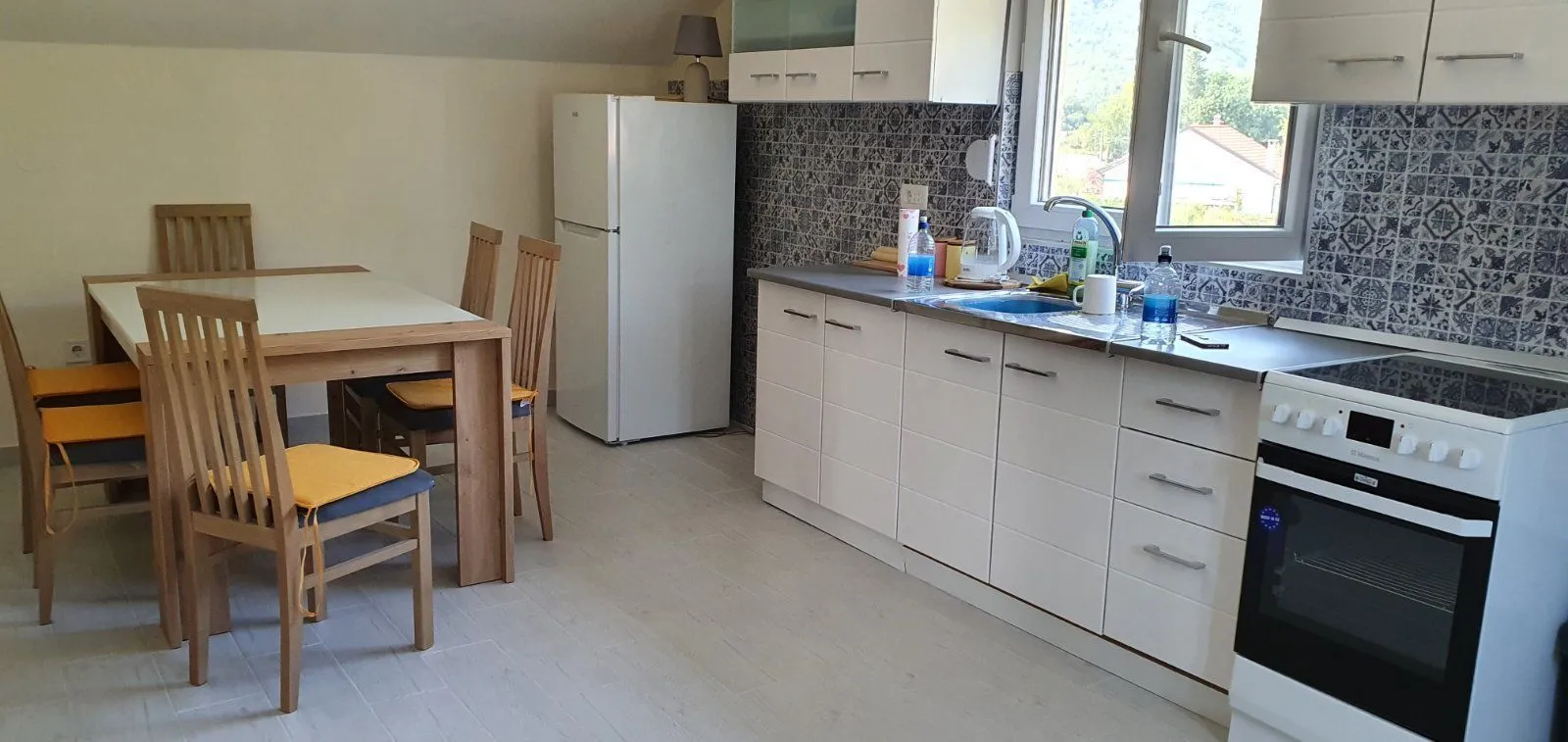 Prodaja, kuća, 450m², Zelenika, Herceg Novi