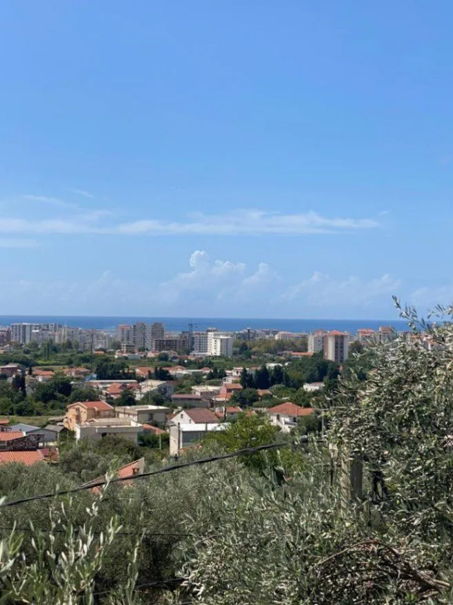 Sale, house, 300m², Marovići, Bar