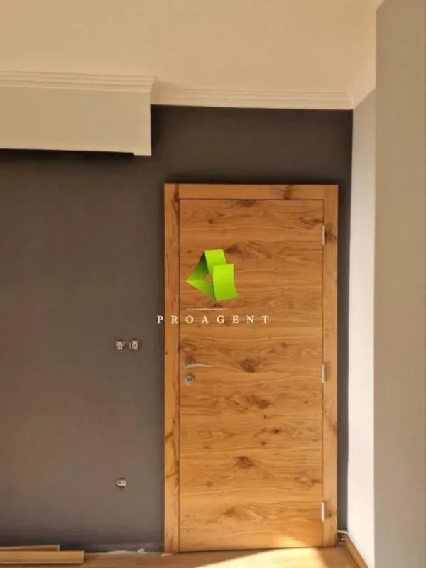 Rent, office space, 103m², Medijana, Niš