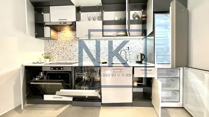 Izdavanje, jednosoban stan, 52m², Master Kvart, Podgorica