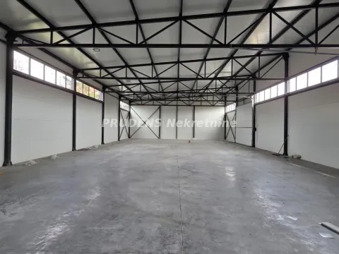 Poslovni prostor in Ledine