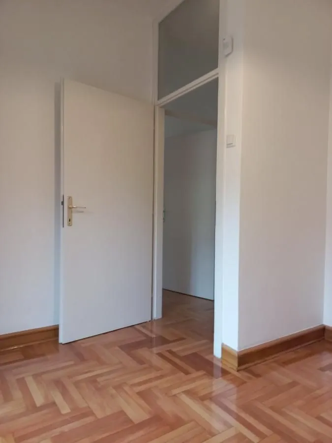 Rent, four bedroom apartment, 82m², Slavija, Vračar Sve Podlokacije