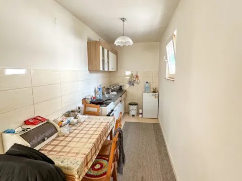 Prodaja, kuća, 100m², Dalmatinska ulica, Podgorica - image 11