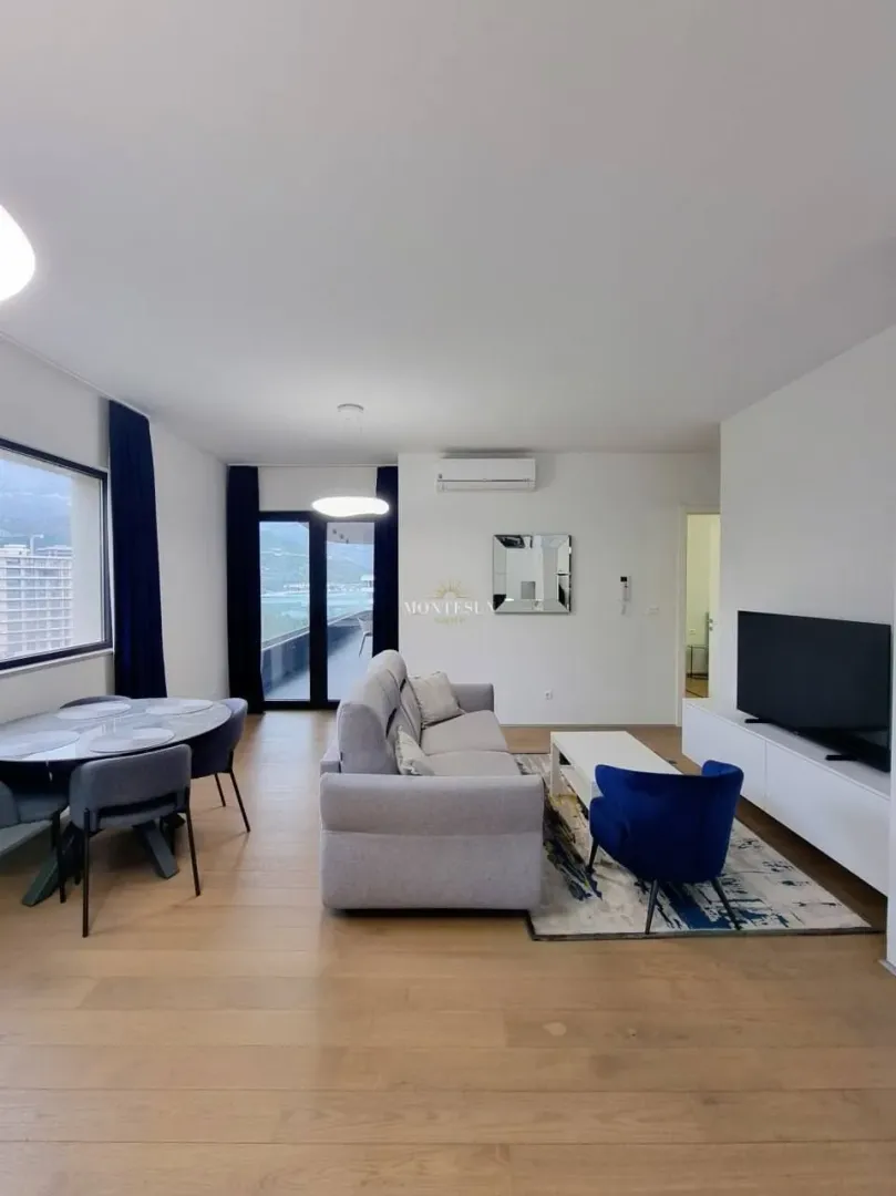 Rent, two bedroom apartment, 69m², Centar, Budva