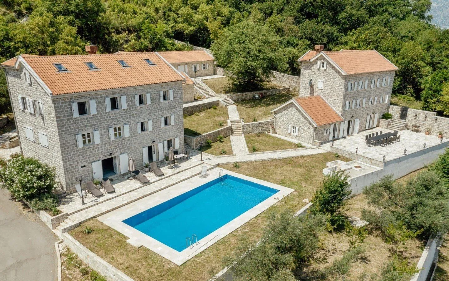 Sale, house, 800m², Prčanj, Kotor