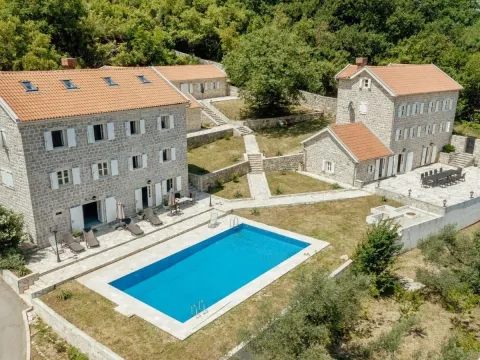 Prodaja, kuća, 800m², Prčanj, Kotor - image 2