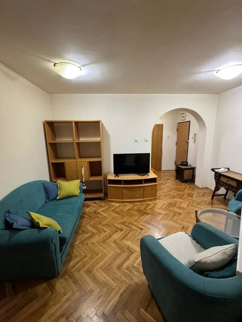 Izdavanje, jednosoban stan, 56m², Grbavica, Novi Sad Sve Podlokacije
