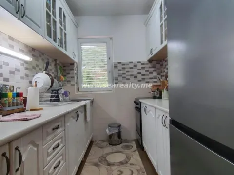 Sale, two bedroom apartment, 75m², Budva, Crna Gora - image 10