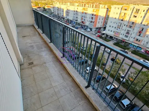 Prodaja, dvosoban stan, 72m², Stari Aerodrom, Podgorica - image 15