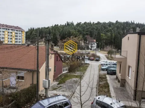 Rent, apartment, 33m², Pobrežje, Podgorica - image 3