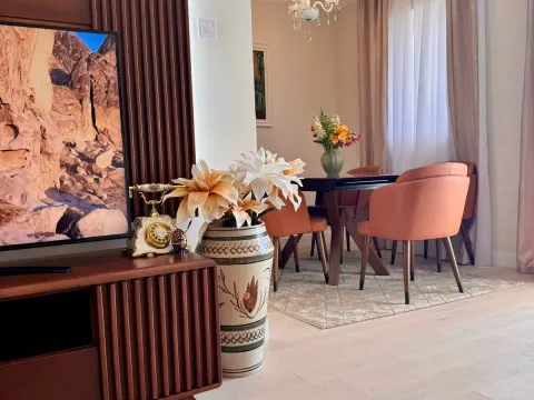 Izdavanje, trosoban stan, 100m², Momišići, Podgorica - image 10