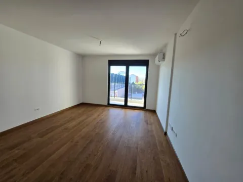 Prodaja, trosoban stan, 101m², Tološi, Podgorica - image 3