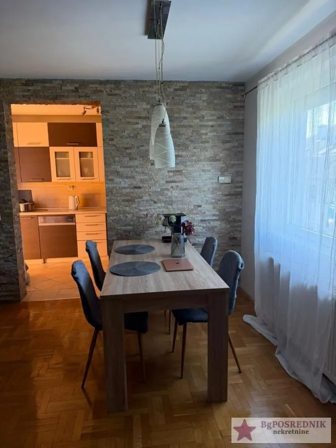 Sale, four bedroom apartment, 120m², Mladenovac, Beograd