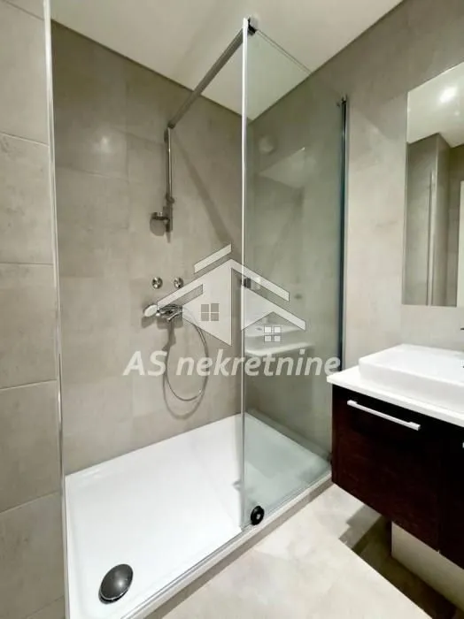 Rent, three bedroom apartment, 142m², Savski Venac, Beograd