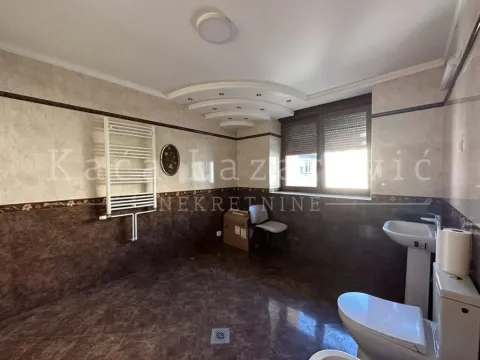 Rent, house, 363m², Lekino Brdo, Voždovac Sve Podlokacije - image 11