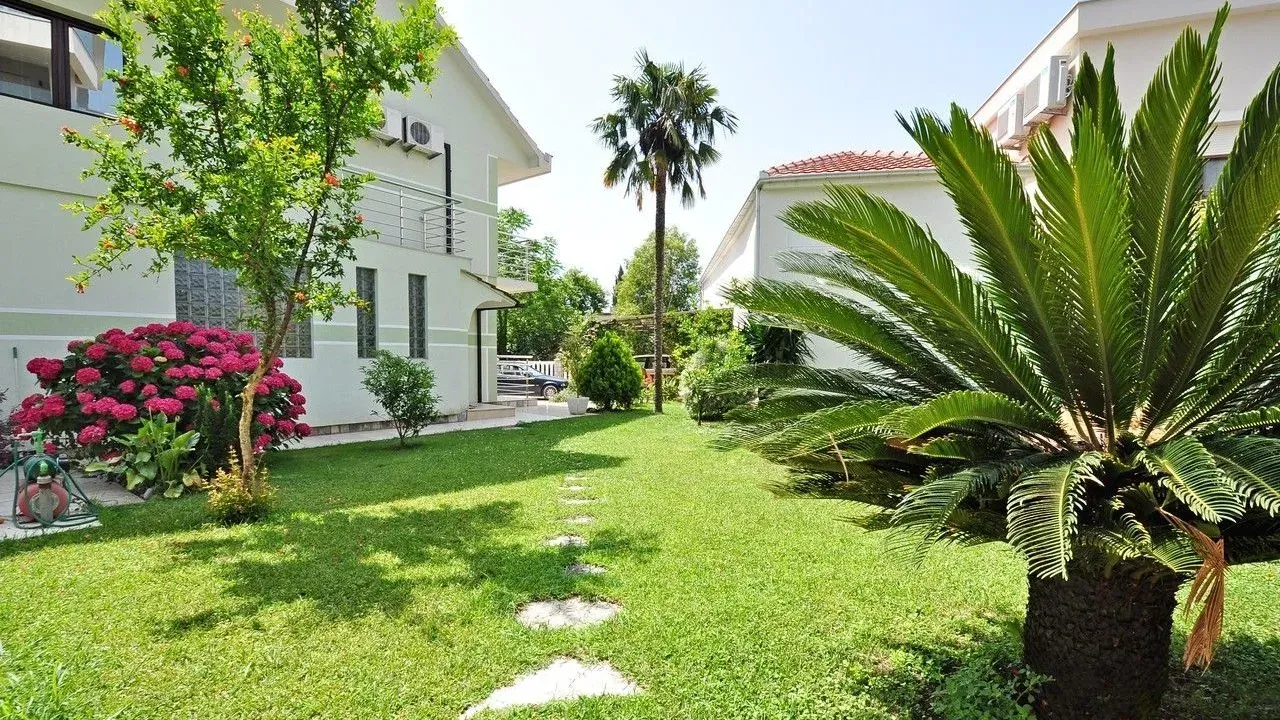Sale, house, 222m², Donja Lastva, Tivat