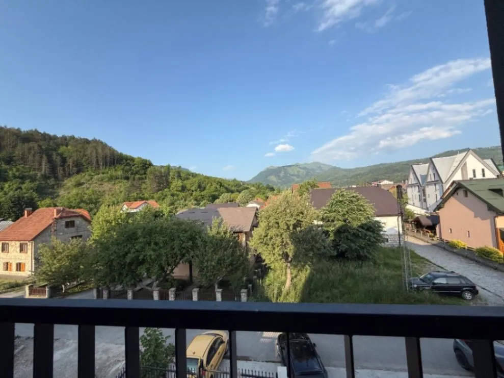Prodaja, dvosoban stan, 58m², Centar, Kolašin