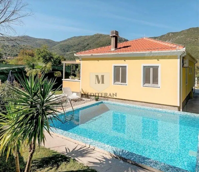 Prodaja, kuća, 109m², Zelenika, Herceg Novi