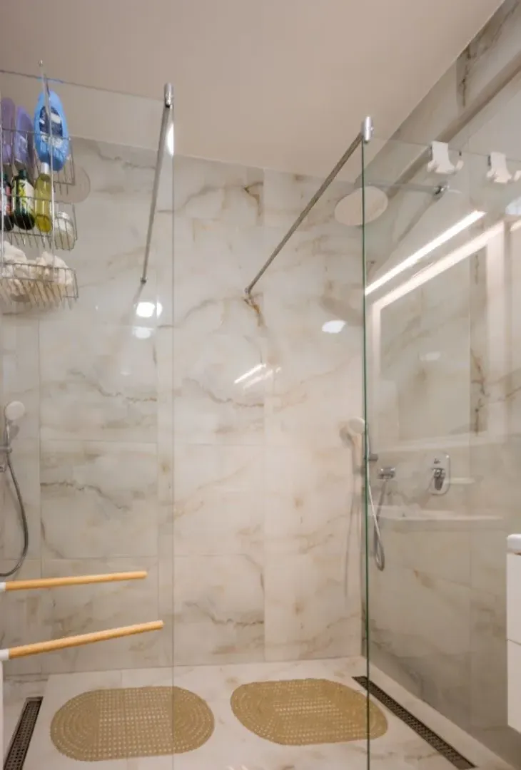 Prodaja, dvosoban stan, 63m², Pod Kuk, Tivat