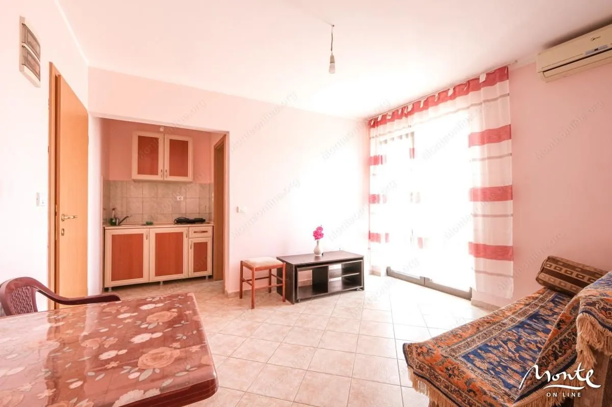 Sale, house, 410m², Sutomore, Bar