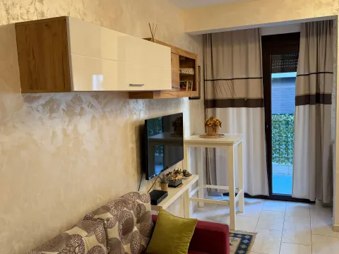 Sale, studio apartment, 36m², Bečići, Budva - image 5
