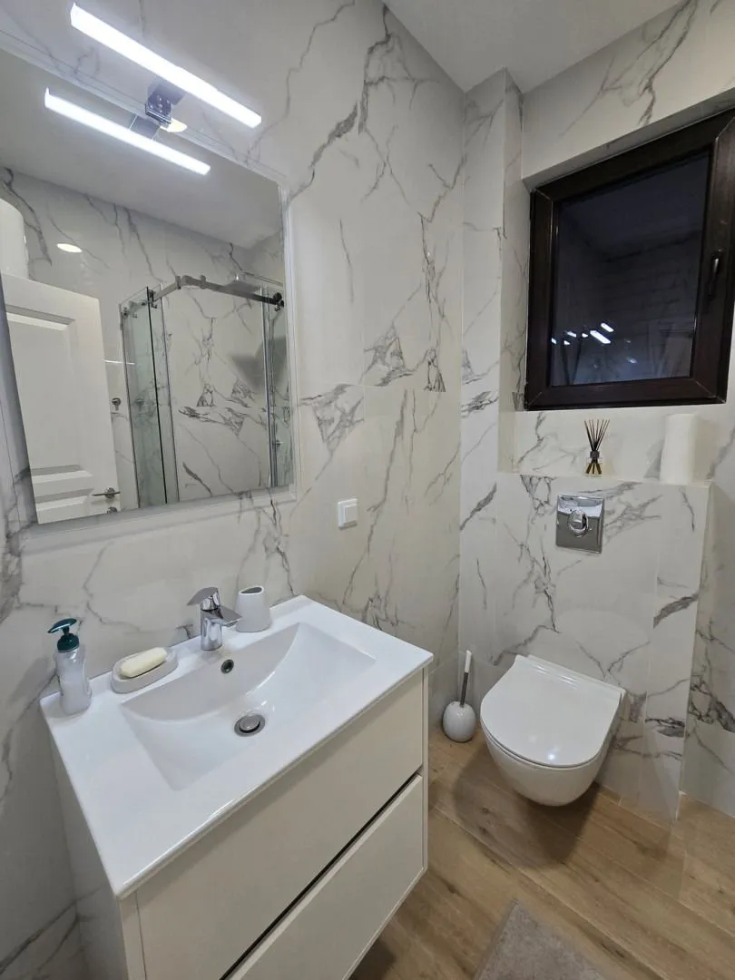 Prodaja, jednosoban stan, 27m², Centar, Tivat