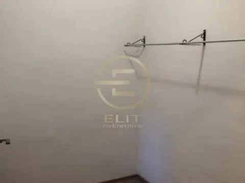 Izdavanje, jednosoban stan, 44m², Stari grad, Novi Sad - image 11