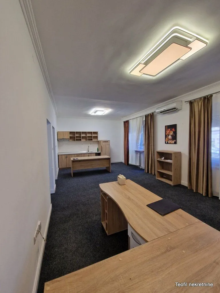 Rent, office space, 66m², Kalenić Pijaca, Vračar Sve Podlokacije