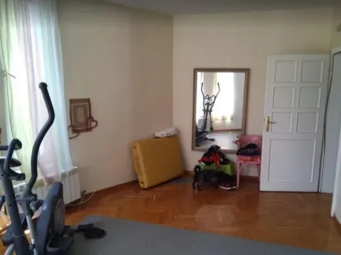 Izdavanje, kuća, 390m², Savski Venac, Beograd - image 11