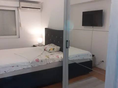 Prodaja, dvosoban stan, 79m², City Kvart, Podgorica - image 9