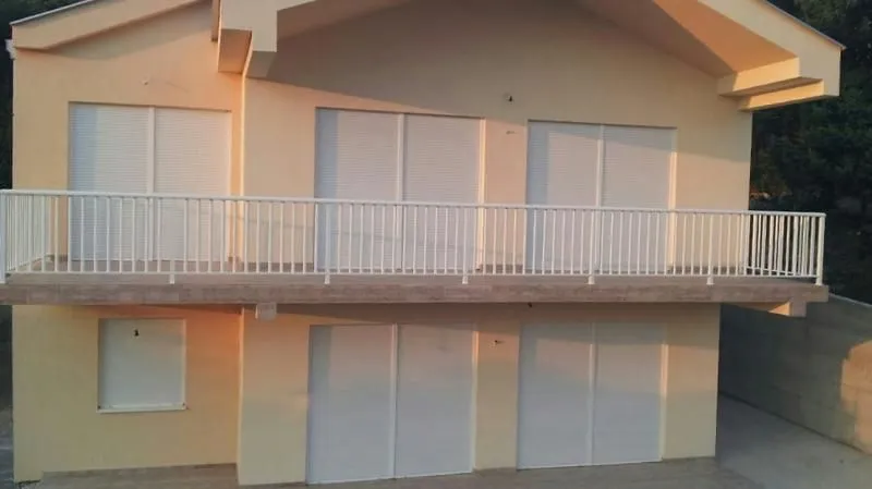 Prodaja, kuća, 225m², Mojdež, Herceg Novi