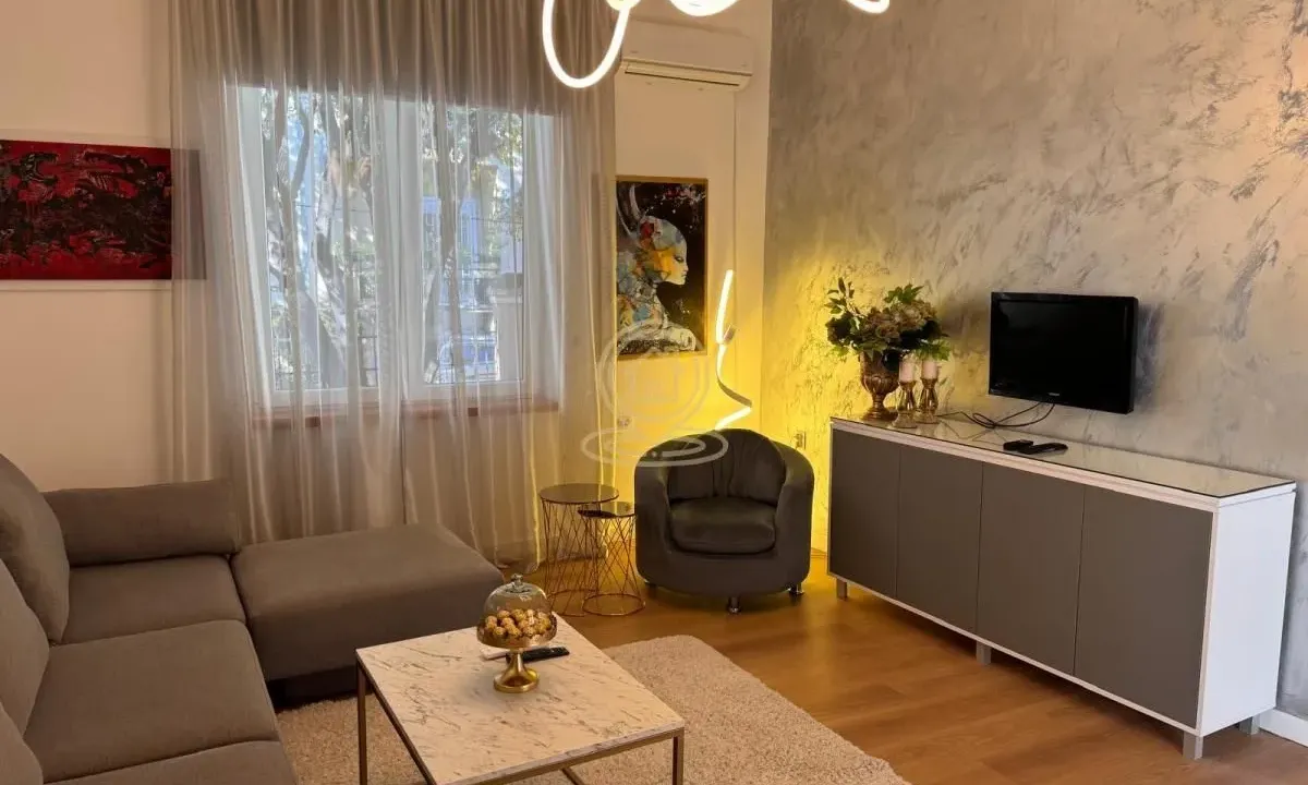 Rent, two bedroom apartment, 87m², Stari Grad, Beograd