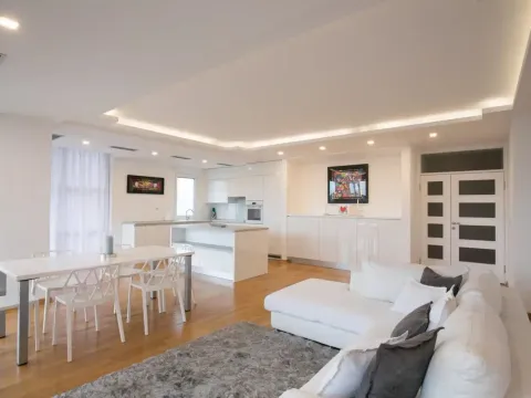 Rent, apartment, 123m², Momišići, Podgorica - image 3
