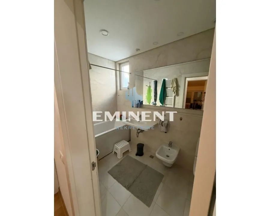 Rent, four bedroom apartment, 157m², Savski Venac, Beograd