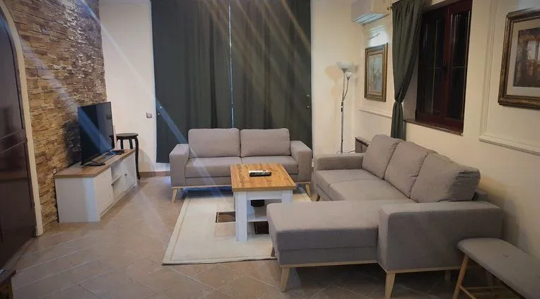 Izdavanje, kuća, 250m², Donja Gorica, Podgorica